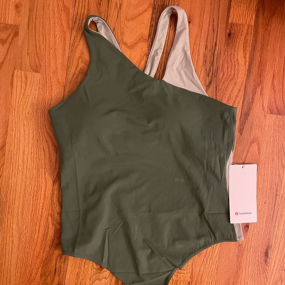 Lululemon body suit